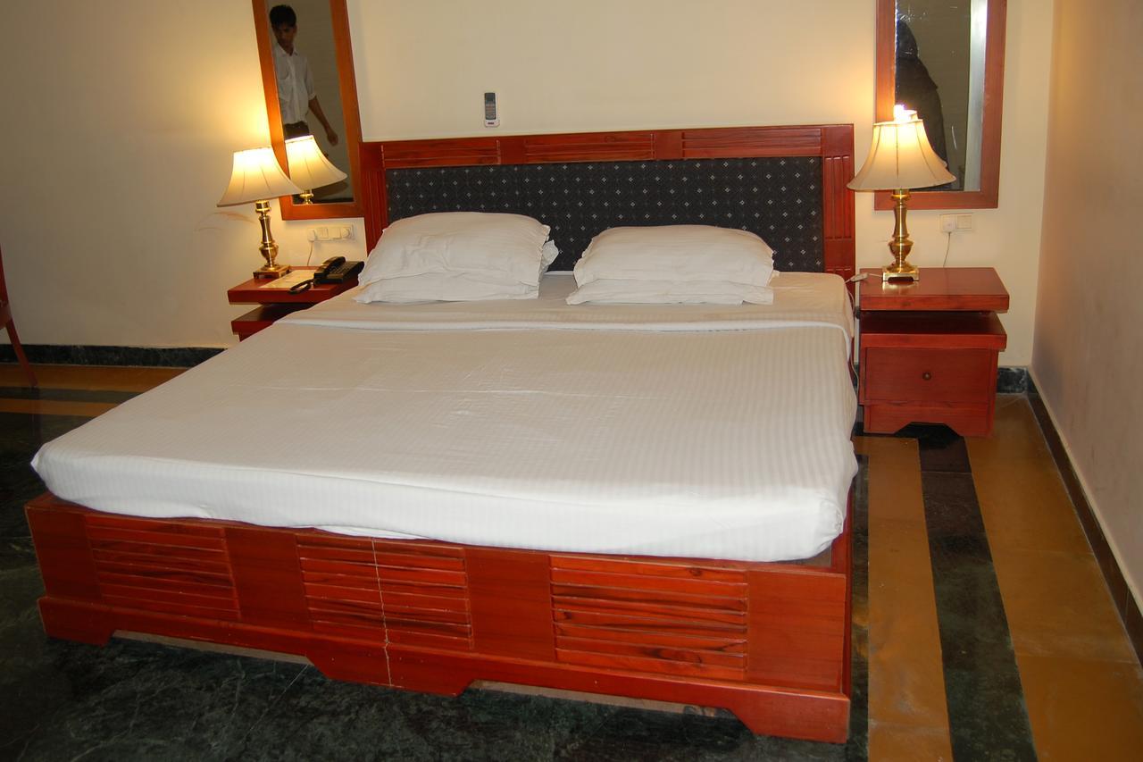 The Royal Residency Hotel Бодх Гая Екстериор снимка