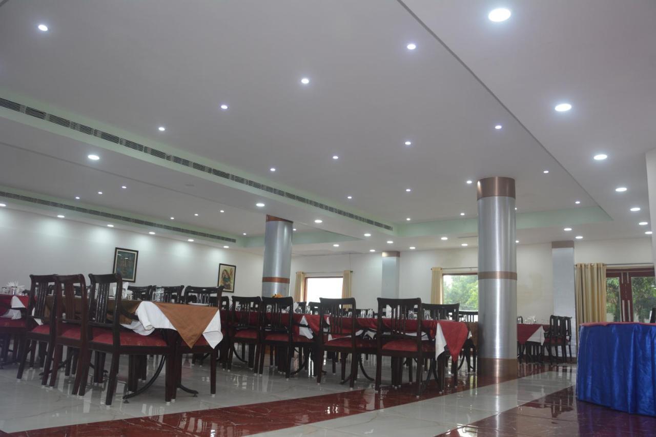 The Royal Residency Hotel Бодх Гая Екстериор снимка