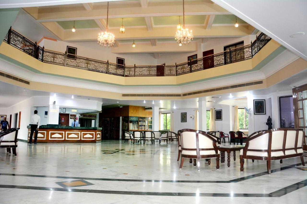 The Royal Residency Hotel Бодх Гая Екстериор снимка