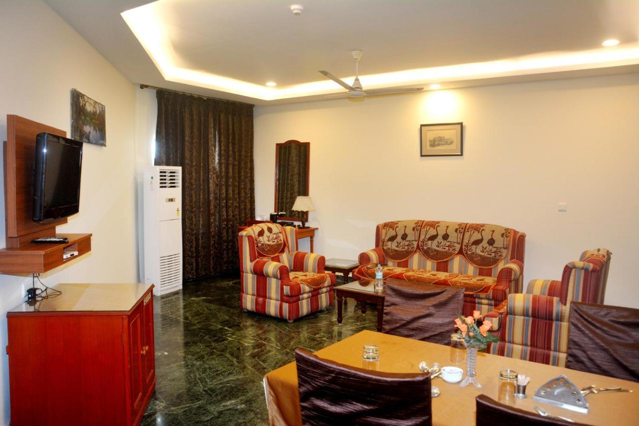 The Royal Residency Hotel Бодх Гая Екстериор снимка