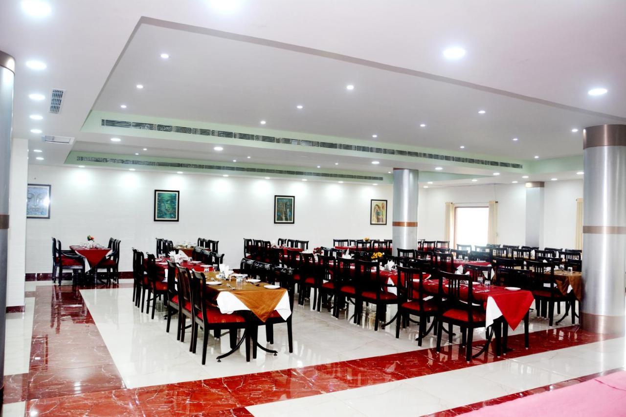 The Royal Residency Hotel Бодх Гая Екстериор снимка