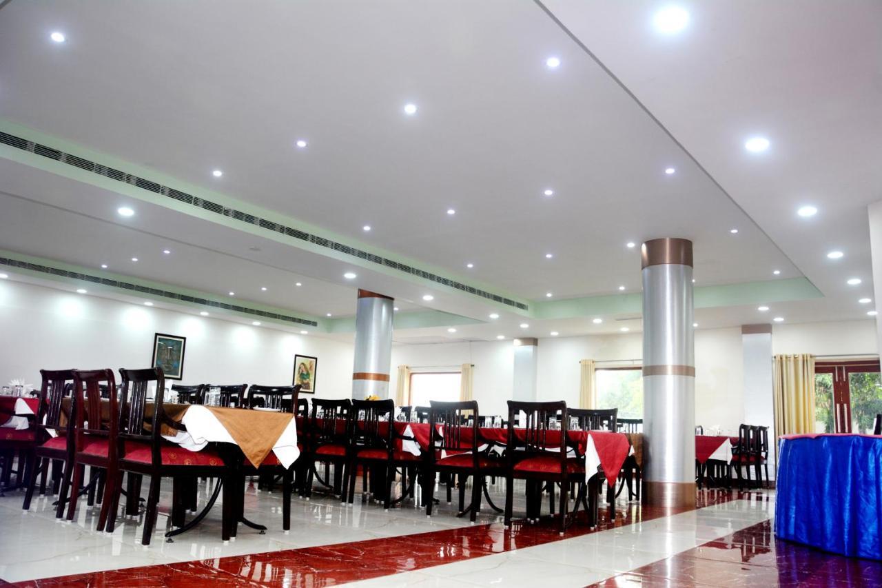 The Royal Residency Hotel Бодх Гая Екстериор снимка